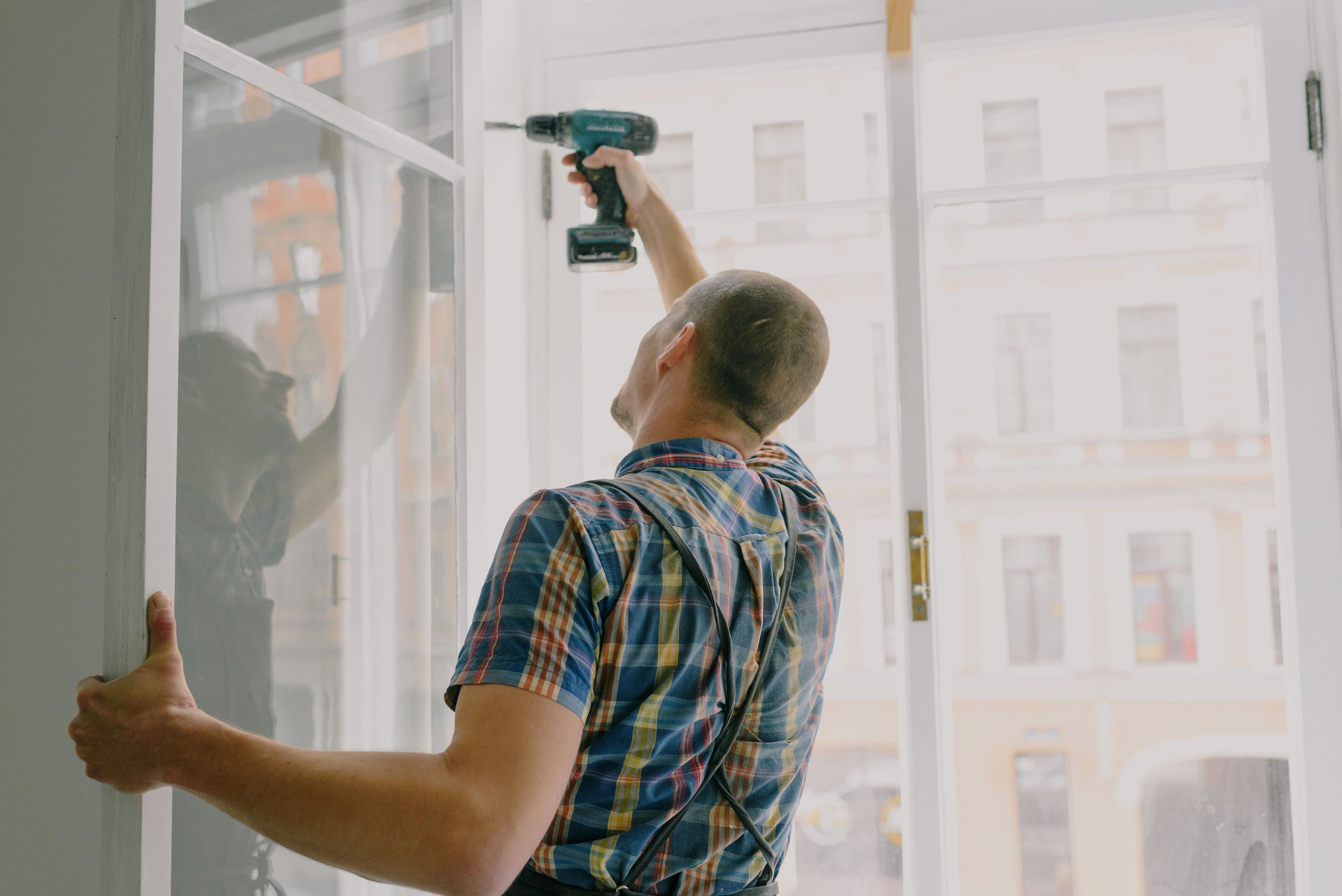 Window repair service