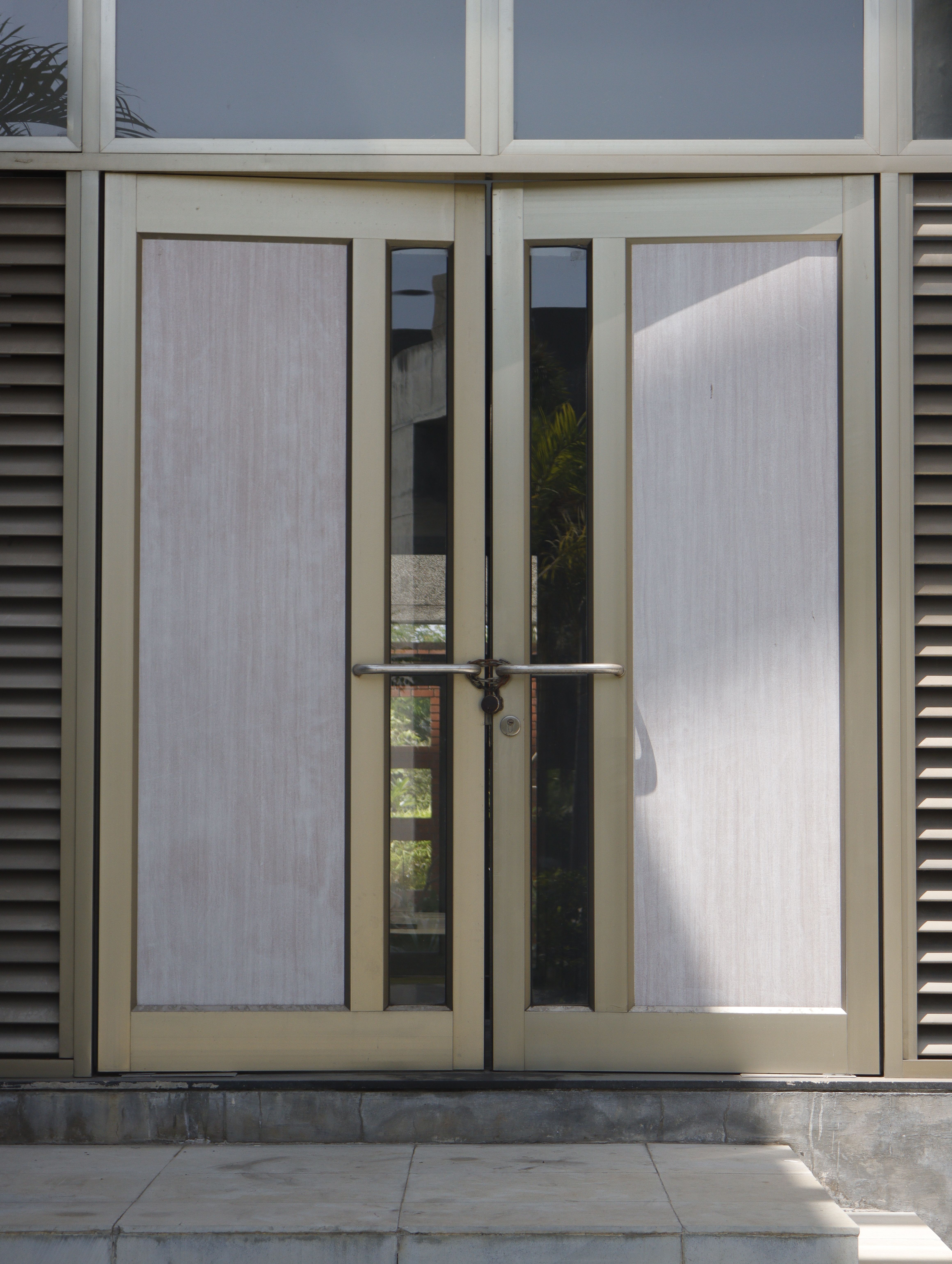 Door installation service